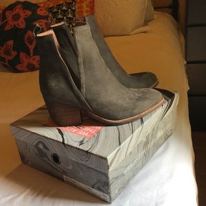Jeffrey Campbell Orwell boots